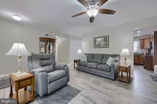 226 N Alpine Dr, York, PA 17408 - Photo 3