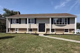 7 Crestline Dr, Manchester, PA 17345 - Photo 3