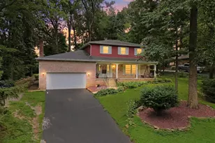 3729 Silverwood Dr, York, PA 17402 - Photo 1