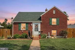 719 Village Rd, York, PA 17404 - Photo 3