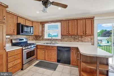 2918 Herrlyn Court, Dallastown, PA 17313 - Photo 7