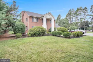 811 Greenbriar Rd, York, PA 17404 - Photo 5
