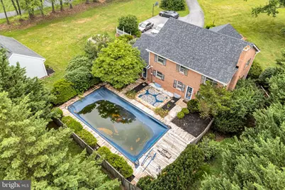 811 Greenbriar Road, York, PA 17404 - Photo 11