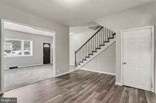 19 S York St, Etters, PA 17319 - Photo 5