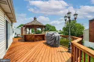 2896 Olde Field Dr, York, PA 17408 - Photo 11