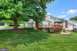 2896 Olde Field Dr, York, PA 17408 - Photo 9