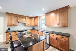 2851 Primrose Ln N, York, PA 17404 - Photo 23