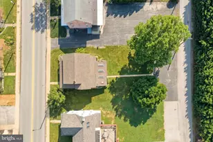 2421 S Queen St, York, PA 17402 - Photo 7