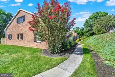 2032 Wyntre Brooke Drive, York, PA 17403 - Photo 3