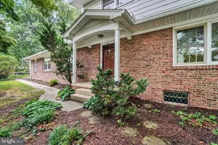 100 Shelbourne Dr, York, PA 17403 - Photo 5
