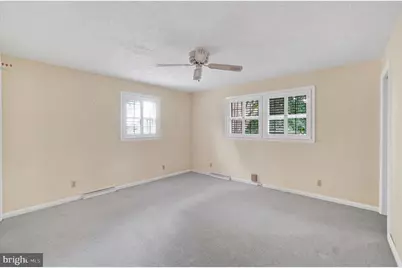 100 Shelbourne Drive, York, PA 17403 - Photo 23