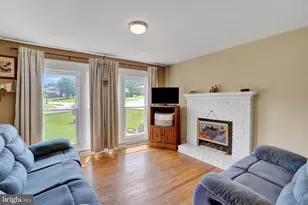 970 Sundale Dr, York, PA 17402 - Photo 7