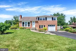 970 Sundale Dr, York, PA 17402 - Photo 3