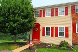 2685 Woodmont Dr, York, PA 17404 - Photo 1