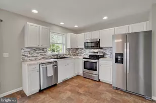 2005 Ashcombe Dr, Dover, PA 17315 - Photo 7