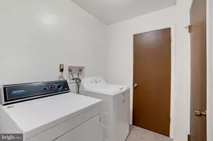 3706 Silverwood Dr, York, PA 17402 - Photo 21