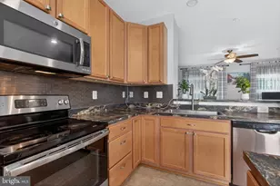 37 S Center St, Hanover, PA 17331 - Photo 7