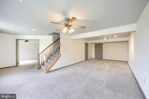 2451 Pin Oak Dr, York, PA 17406 - Photo 35