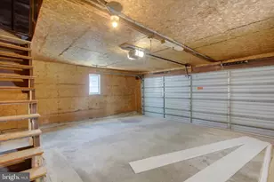 627 Broadway, Hanover, PA 17331 - Photo 23