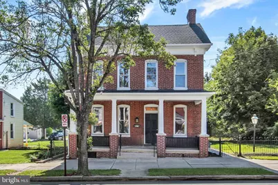 627 Broadway, Hanover, PA 17331 - Photo 11