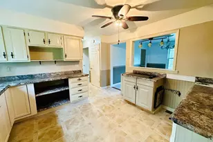 35 Johnston Cir, Hanover, PA 17331 - Photo 7