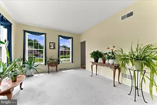 125 Fieldstone Ct, York, PA 17402 - Photo 7