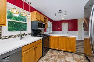 490 Pine Ridge Cir, Lewisberry, PA 17339 - Photo 7