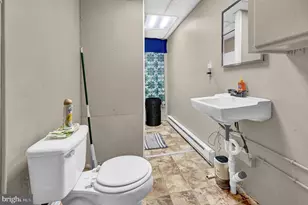131 E Chestnut St, Hanover, PA 17331 - Photo 43