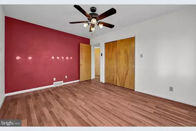 290 E Broadway, Red Lion, PA 17356 - Photo 17