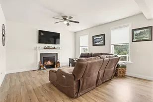 40 Butter Rd, York, PA 17404 - Photo 17