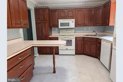 413 Jennifer Drive, New Cumberland, PA 17070 - Photo 9