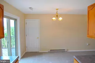 85 Chatham Ln, Red Lion, PA 17356 - Photo 7
