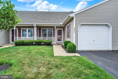 2053 Village Circle E, York, PA 17404 - Photo 1