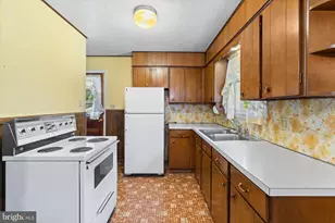 222 Oak Knoll Rd, Fairview Township, PA 17070 - Photo 11
