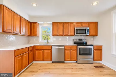 9 W Pennsylvania Avenue, Stewartstown, PA 17363 - Photo 17