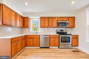 9 W Pennsylvania Ave, Stewartstown, PA 17363 - Photo 17