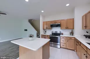 2307 Golden Eagle Dr, York, PA 17408 - Photo 9