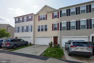 2307 Golden Eagle Dr, York, PA 17408 - Photo 3