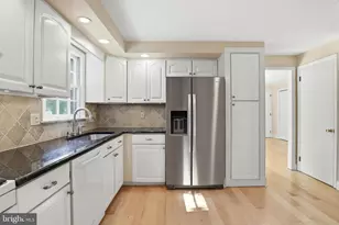 2031 Hollywood Pkwy, York, PA 17403 - Photo 15
