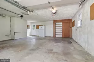 2031 Hollywood Pkwy, York, PA 17403 - Photo 39