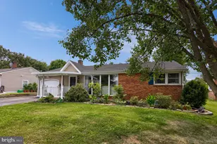 2472 Cambridge Rd, York, PA 17402 - Photo 3