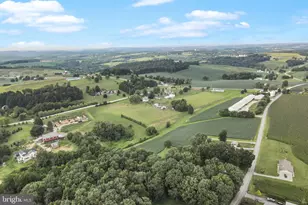 1287 W Springfield Rd, Seven Valleys, PA 17360 - Photo 17
