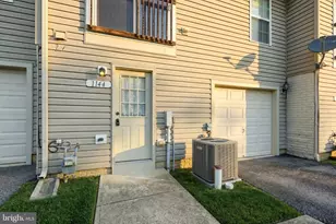 1144 Blue Bird Ln, York, PA 17402 - Photo 5
