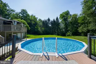 888 Country Ln, York, PA 17406 - Photo 3