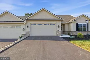 620 Bluff Stone Dr, York, PA 17402 - Photo 21
