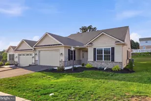 620 Bluff Stone Dr, York, PA 17402 - Photo 1