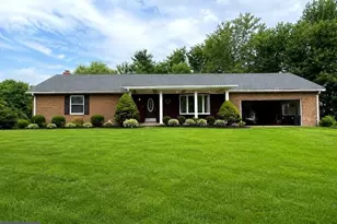 9520 Carlisle Rd, Dillsburg, PA 17019 - Photo 1