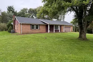 9520 Carlisle Rd, Dillsburg, PA 17019 - Photo 1