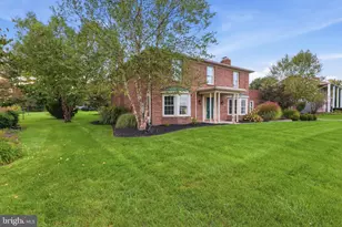 2670 Oberlin Dr, York, PA 17404 - Photo 3