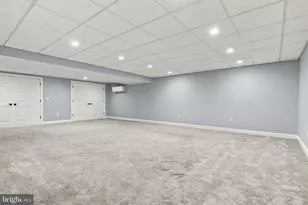 2670 Oberlin Dr, York, PA 17404 - Photo 35